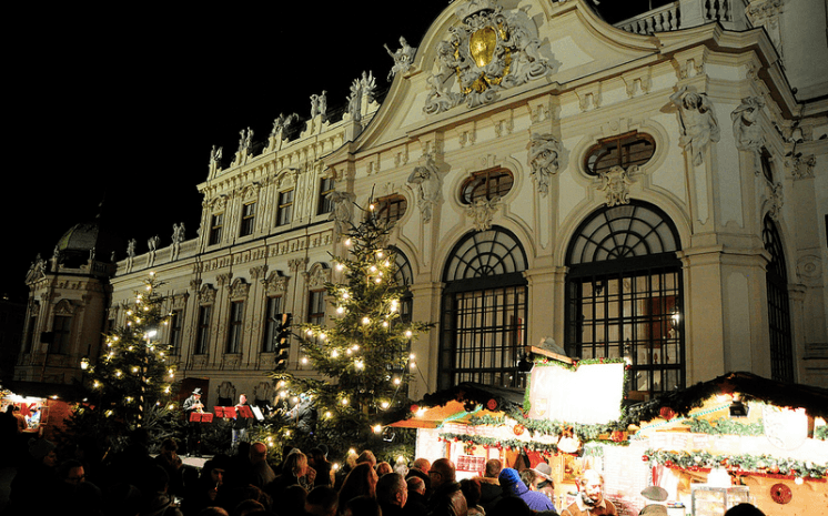 christmas market belvedere palace